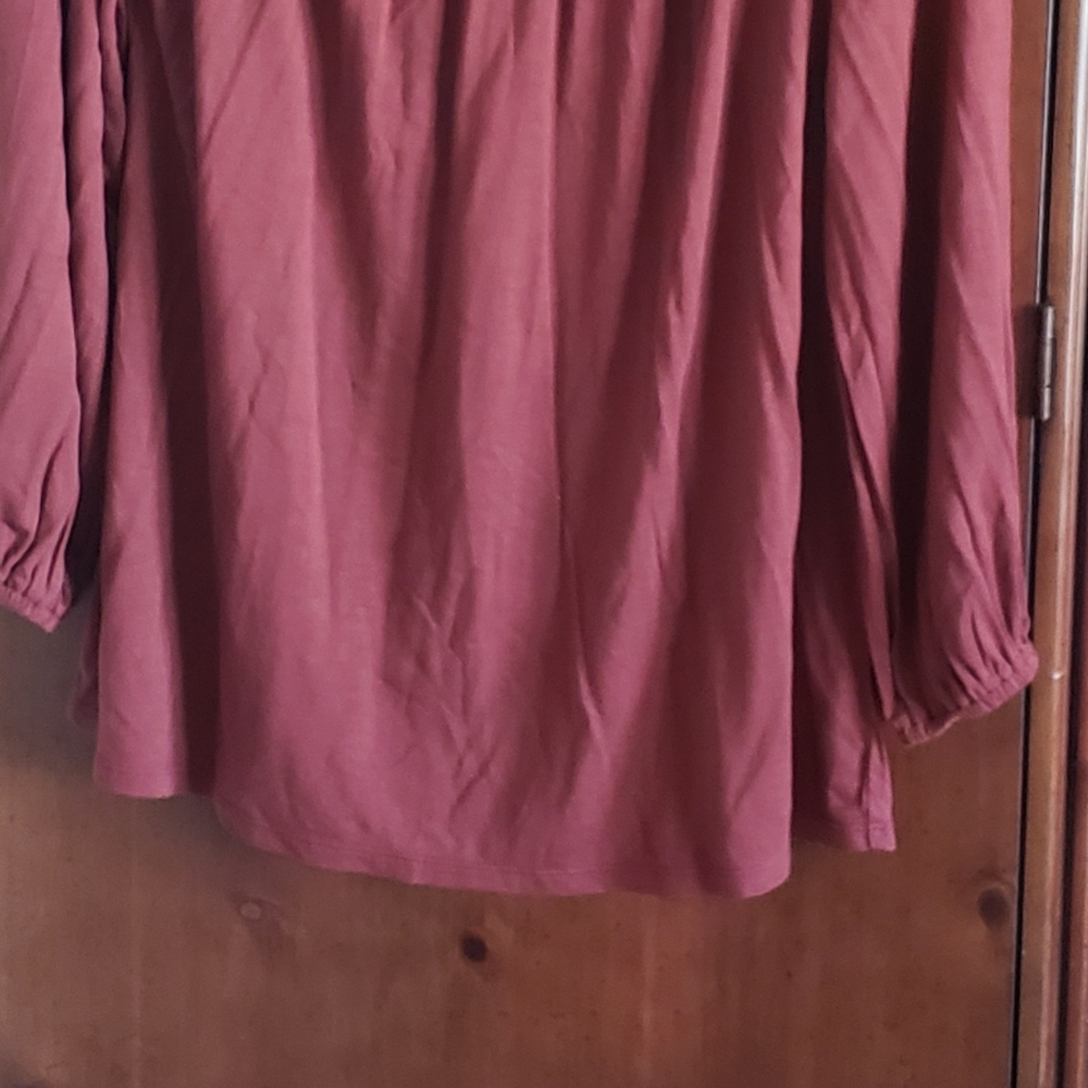 Blouse - Picture 2 of 2